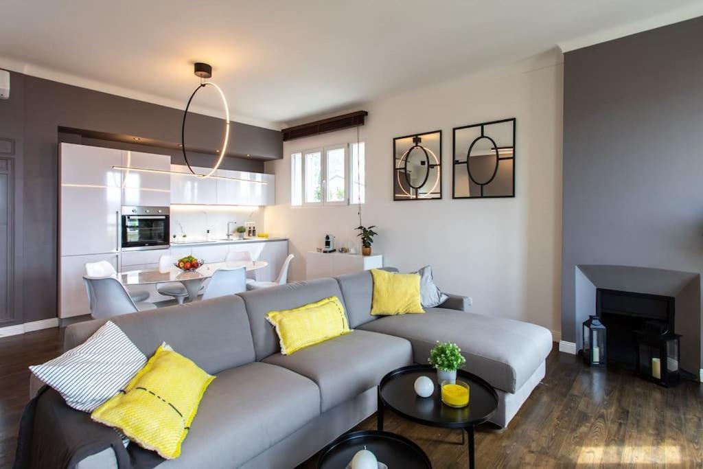 #24 Marie-Claire Suite Sea View/Balcony/Ac/5Min Port Villefranche-sur-Mer Exterior foto